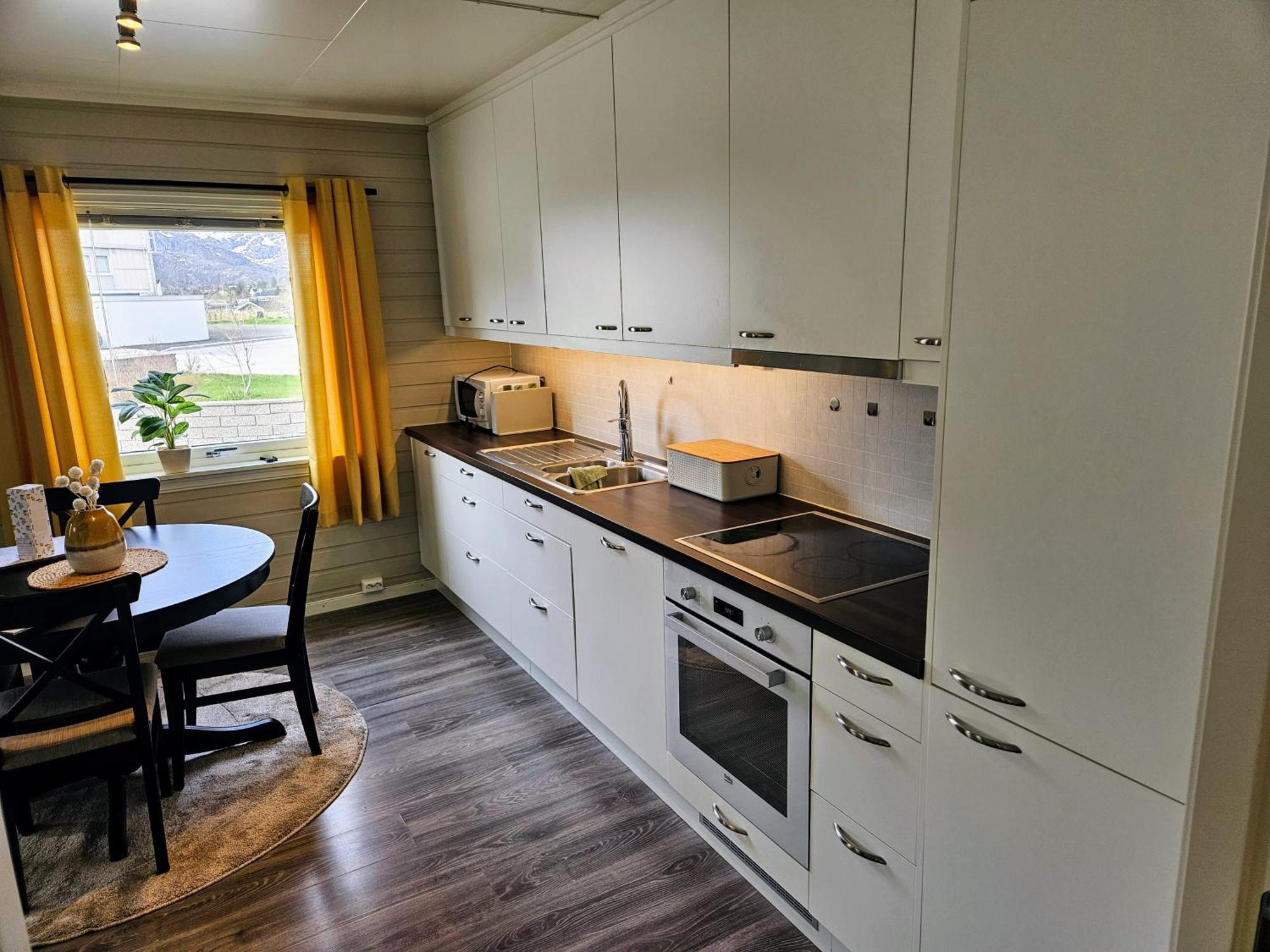 Leilighet I Svolvaer Sentrum Svolvær Exterior foto
